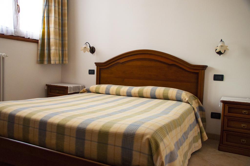 Agriturismo Ai Tre Fienili 庞蒂索明西奥 客房 照片